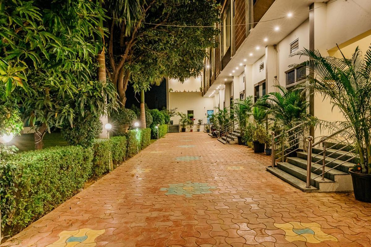 Aditya Palace Пушкар Экстерьер фото